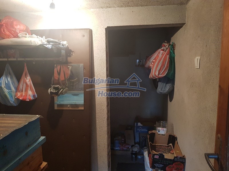 Foto 11 von 12 — Bulgarian house with big garden and nice views 42 km to St.Zagor