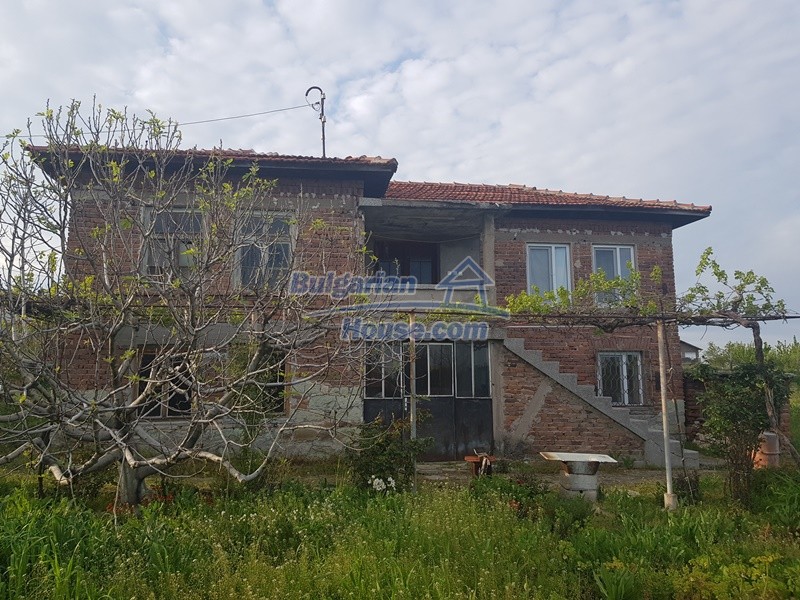 Foto 3 von 12 — Bulgarian house with big garden and nice views 42 km to St.Zagor