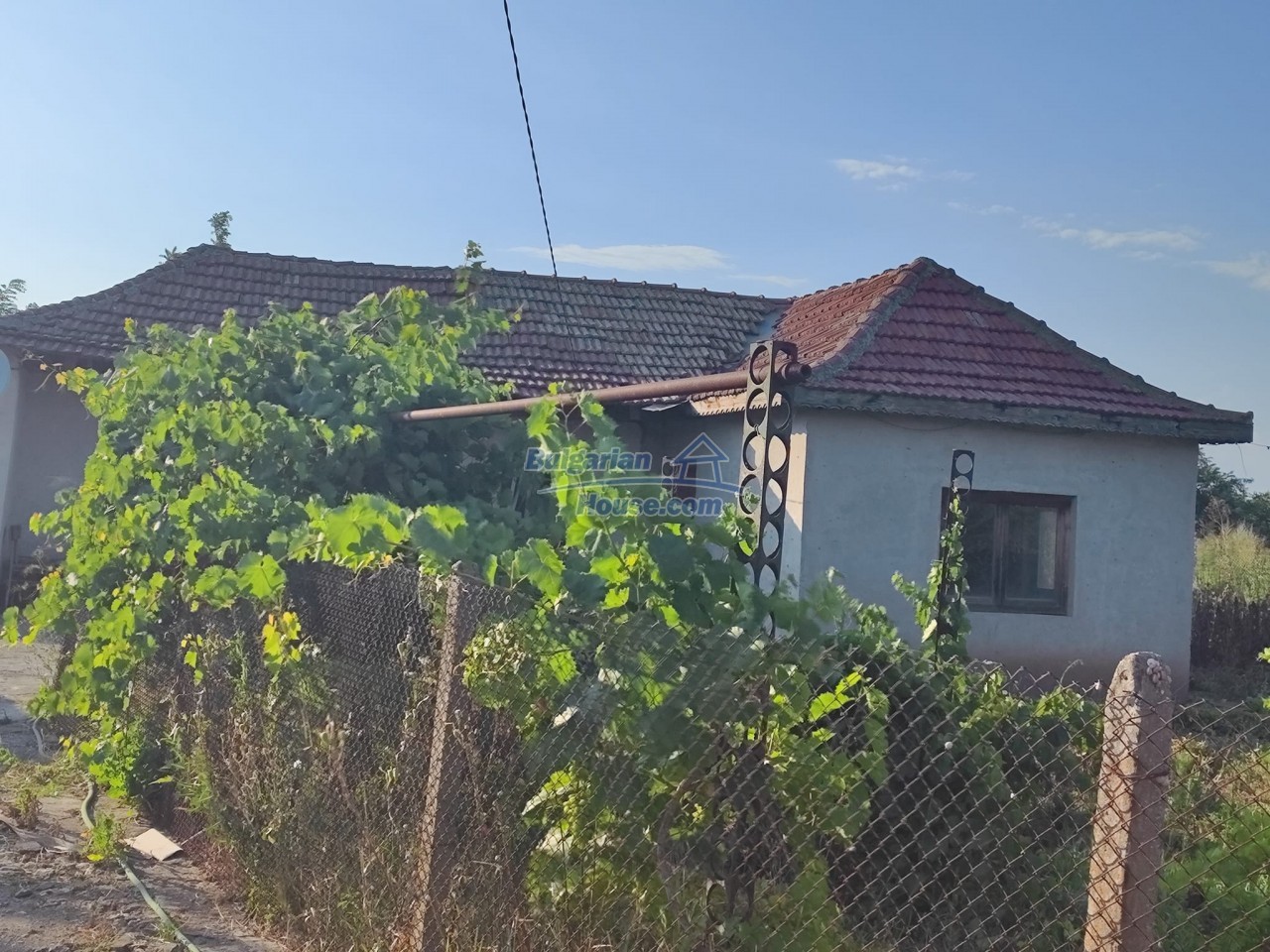 Foto 9 von 12 — OLD HOUSE WHIT BIG yard ONLY 8 km from the sea