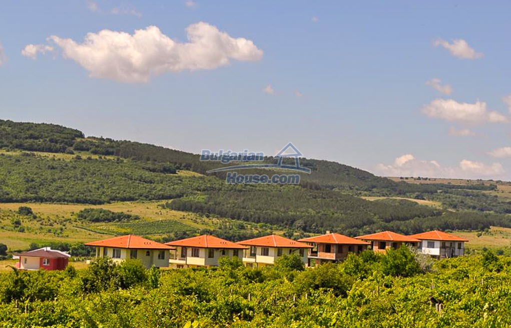 Foto 8 von 12 — Two-storey house with pool and SEA PANORAMIC- near ALbena