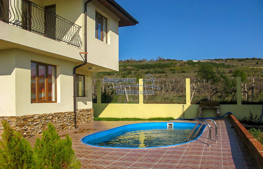 Foto 7 von 12 — Two-storey house with pool and SEA PANORAMIC- near ALbena