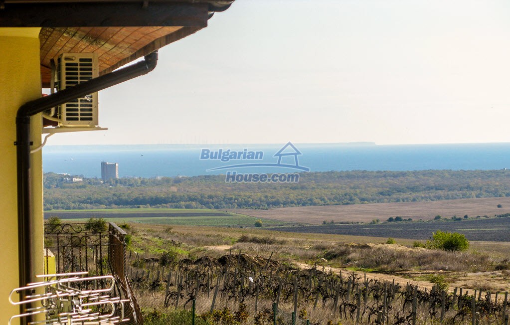 Foto 5 von 12 — Two-storey house with pool and SEA PANORAMIC- near ALbena