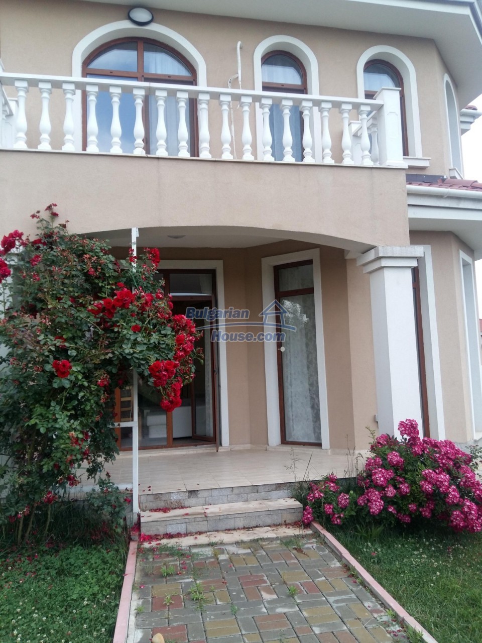 Foto 9 von 12 — A new two -storey house 3km from seaside