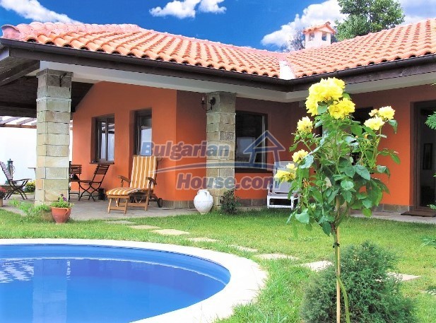 Foto 1 von 12 — Furnished house 200 meters from the beach in Kranevo