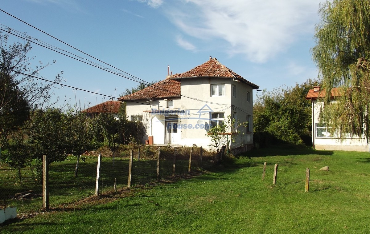 Foto 2 von 12 — Country house 20 km from Vratsa in a mountain area