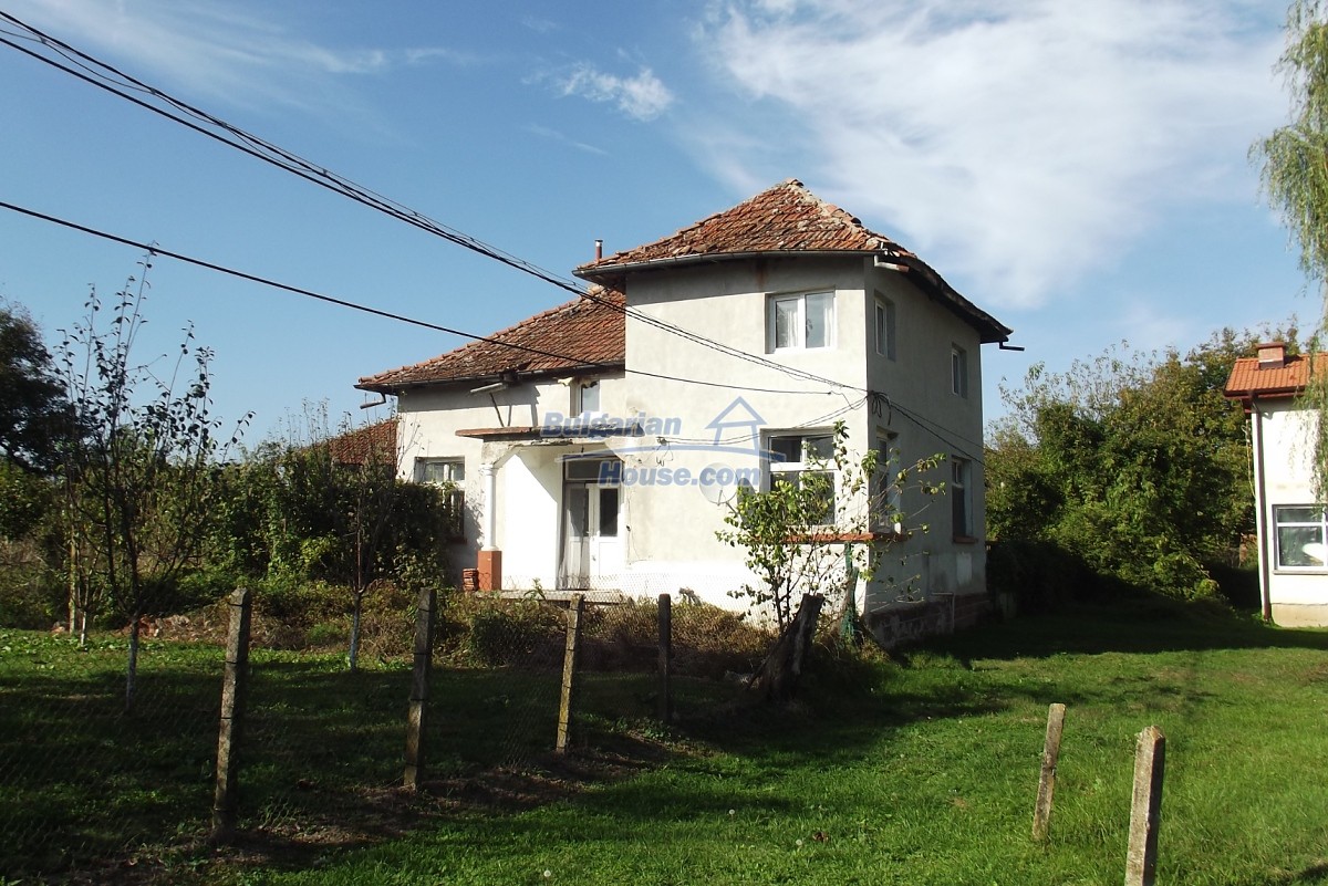 Foto 1 von 12 — Country house 20 km from Vratsa in a mountain area