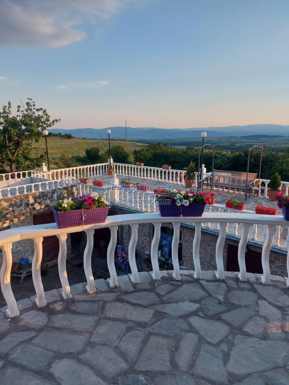 Foto 2 von 12 — Stylish house 12 km from Kazanlak unparalleled tranquility