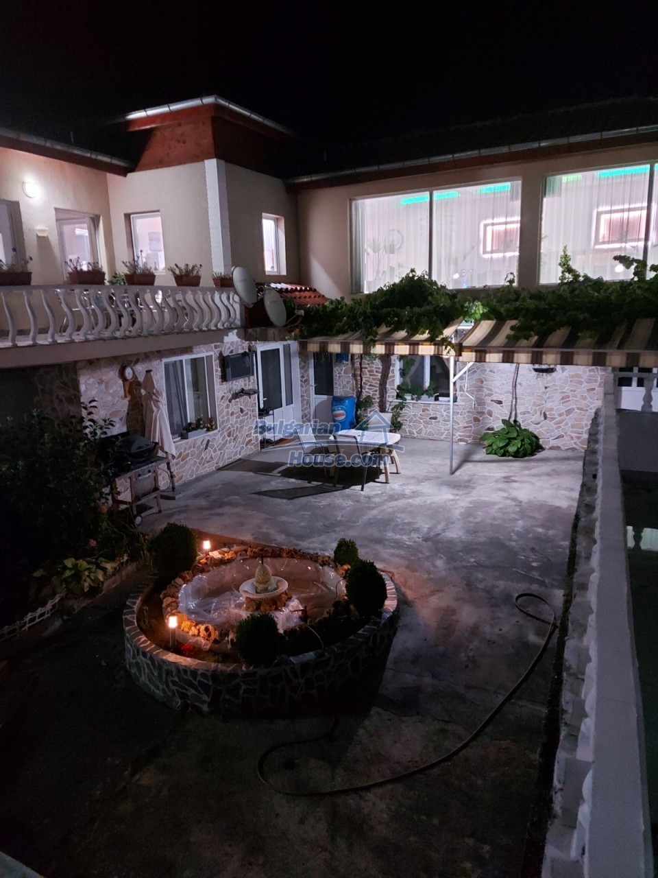 Foto 8 von 12 — Stylish house 12 km from Kazanlak unparalleled tranquility