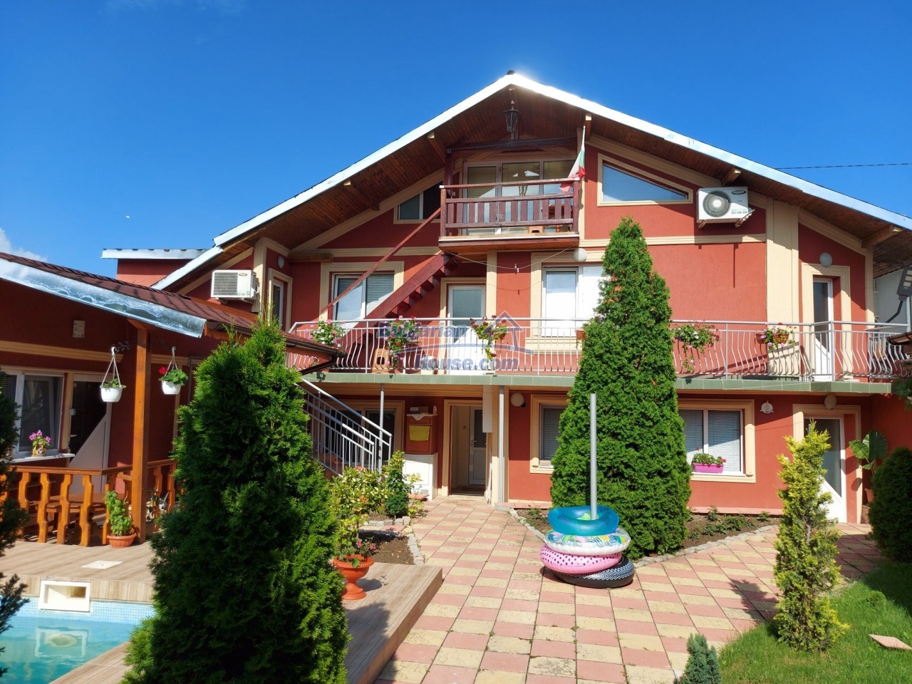 Foto 2 von 12 — Modern house swimming pool, 10 rooms,walking distance to sea