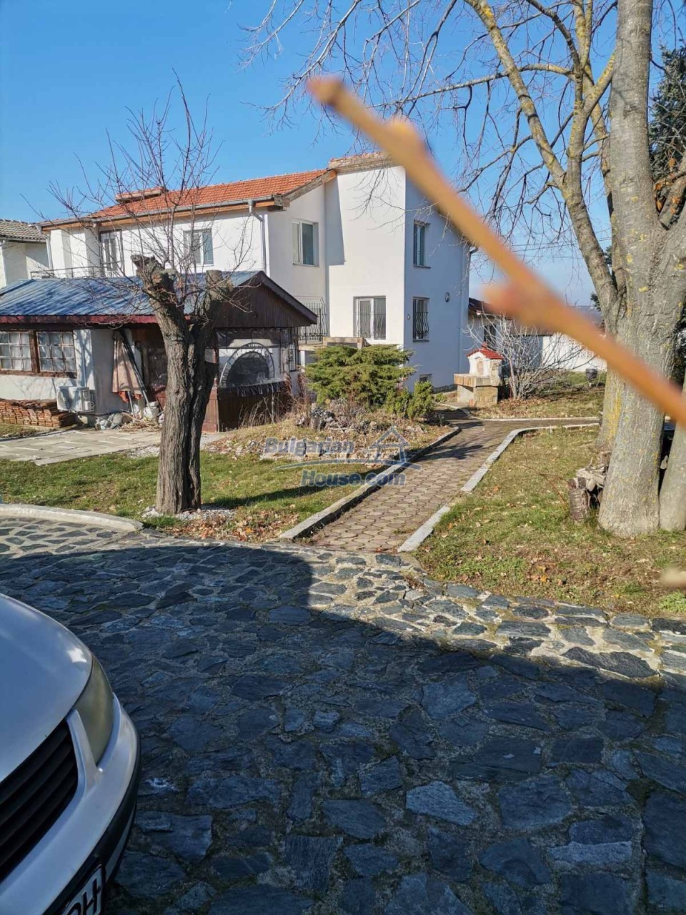 Foto 3 von 12 — Spacious big furnished house near Varna
