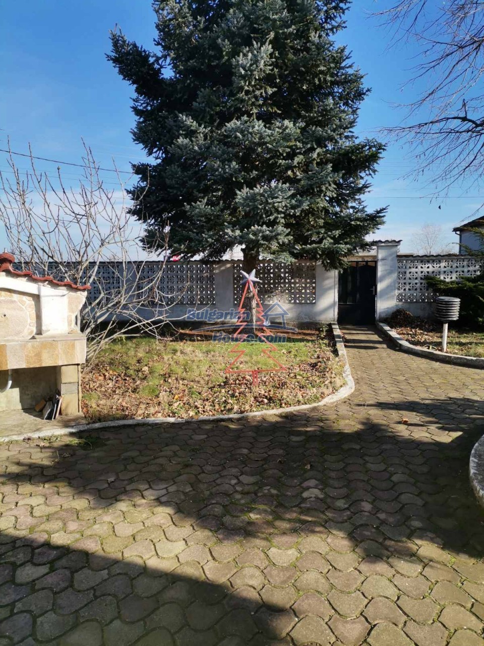 Foto 11 von 12 — Spacious big furnished house near Varna