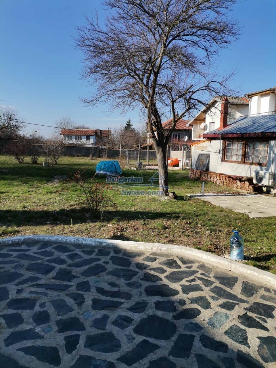 Foto 8 von 12 — Spacious big furnished house near Varna
