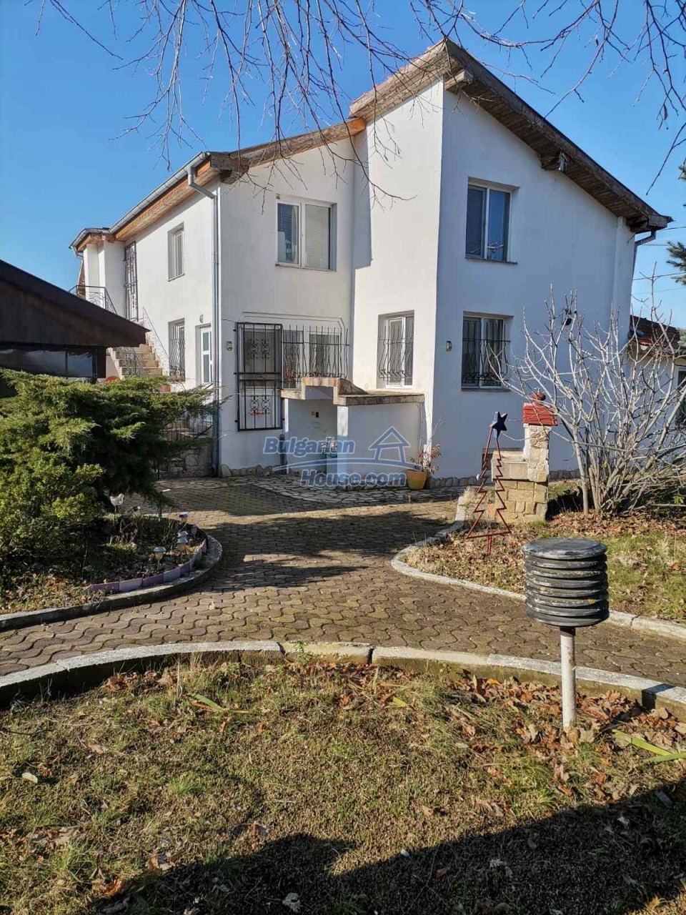 Foto 1 von 12 — Spacious big furnished house near Varna