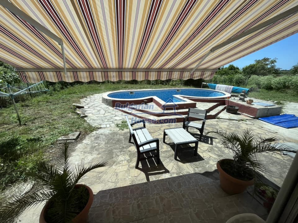 Foto 11 von 12 — Three-storey furnished house with pool and SEA VIEW
