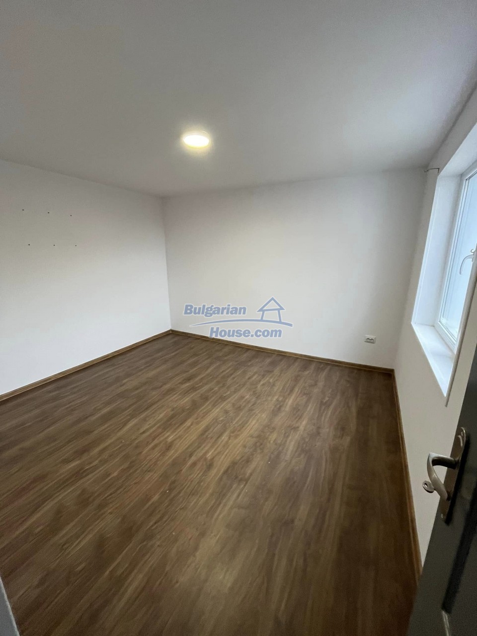 Foto 9 von 12 — Renovated one-story house 14 km from the center of Varna