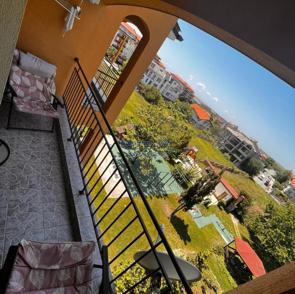 Foto 6 von 12 — Cozy furnished tudio apartment in Chateau Aheloy 1