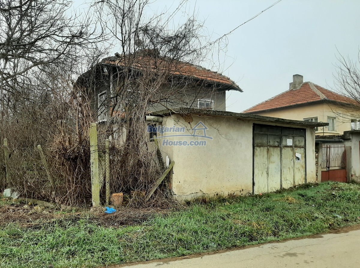 Foto 10 von 12 — Cheap house 20km to Vratsa close to river, hills and fields