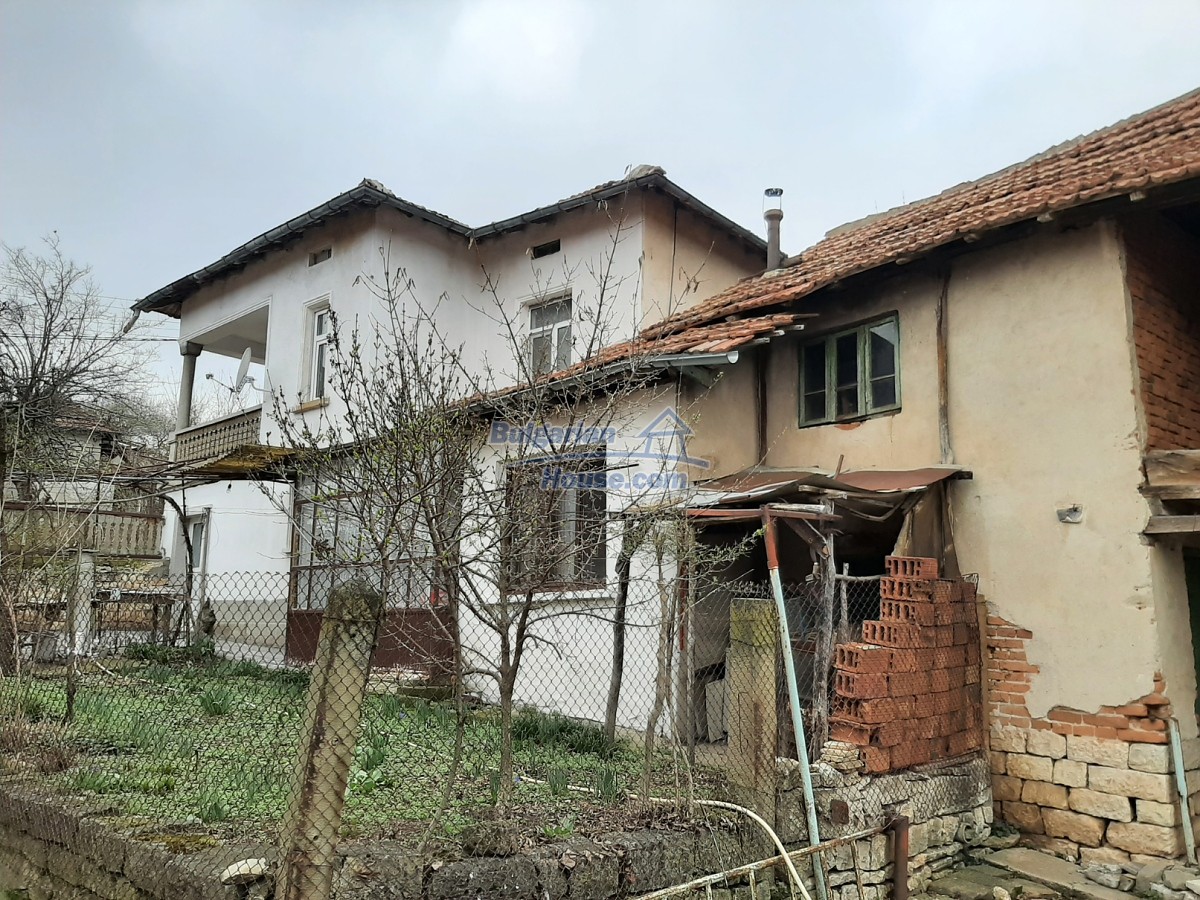 Foto 11 von 12 — House in Bulgaria Vratsa region close to forest lake and fields