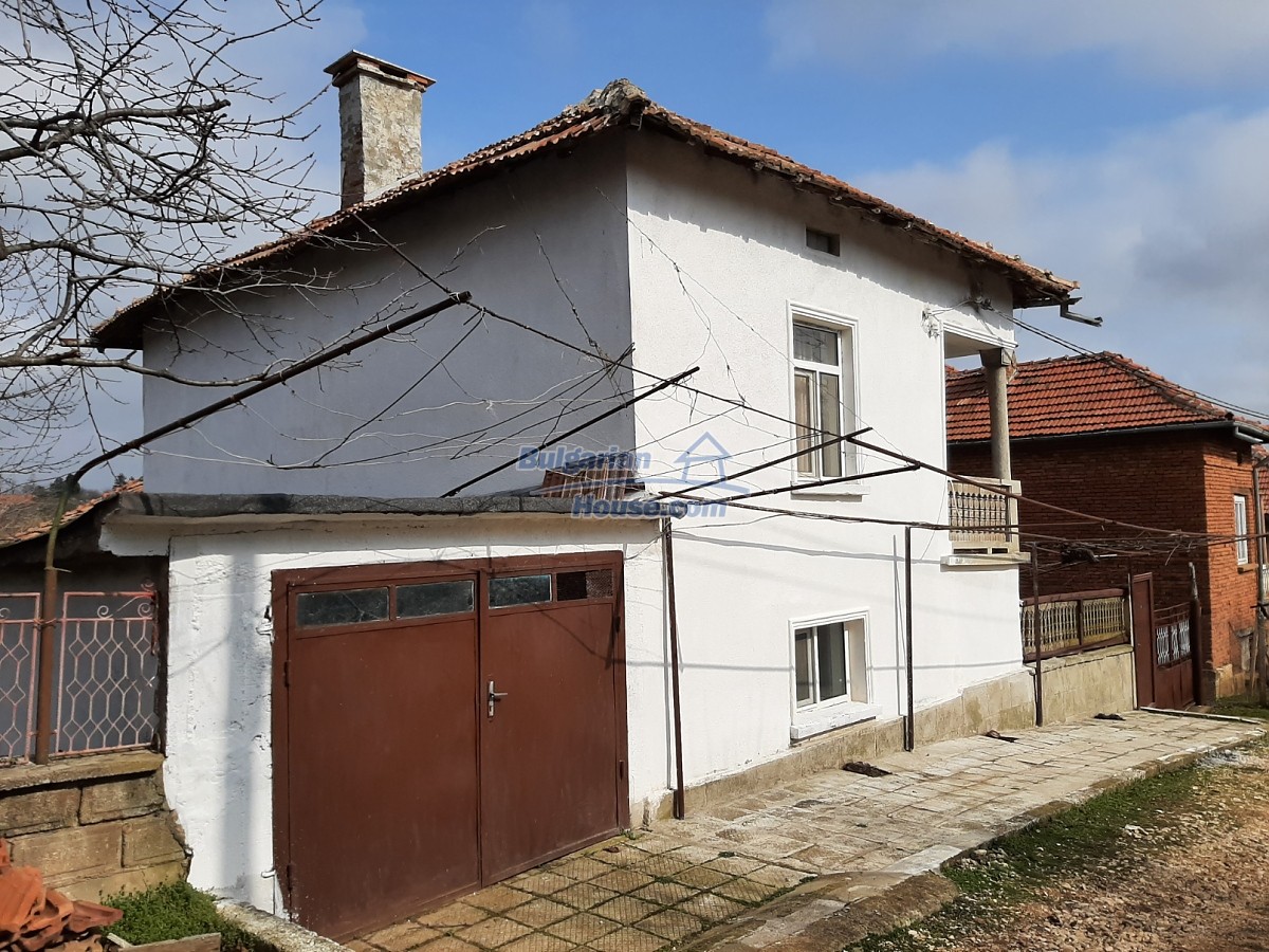 Foto 12 von 12 — House in Bulgaria Vratsa region close to forest lake and fields