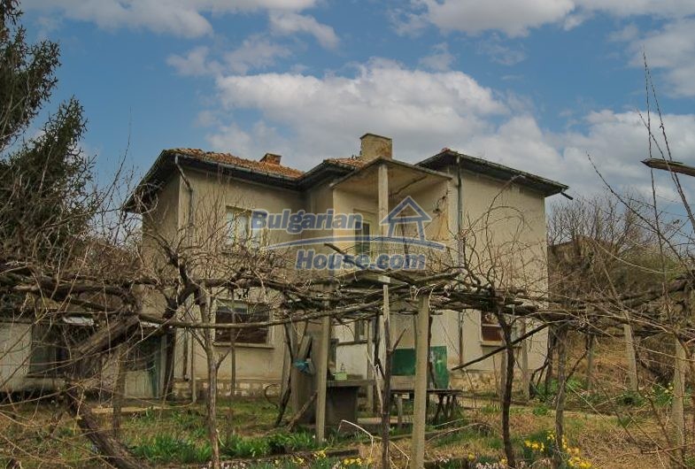Foto 1 von 12 — CHEAP BULGARIAN house on the Danube river, OSTROV, Vratsa
