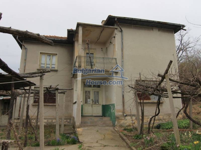 Foto 11 von 12 — CHEAP BULGARIAN house on the Danube river, OSTROV, Vratsa