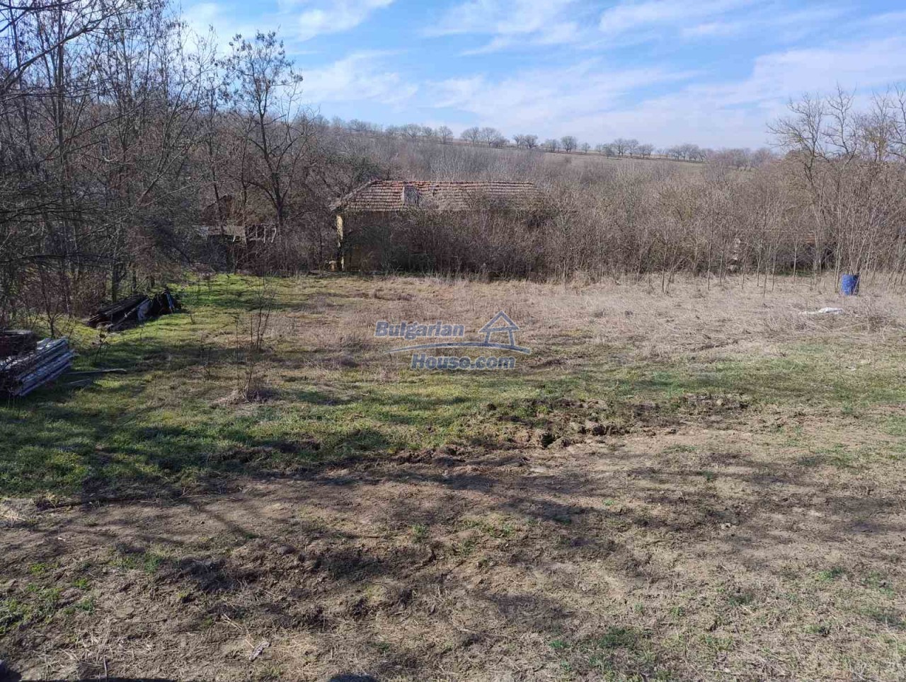 Foto 2 von 5 — Large plot of ​​land 10 km from Danube River