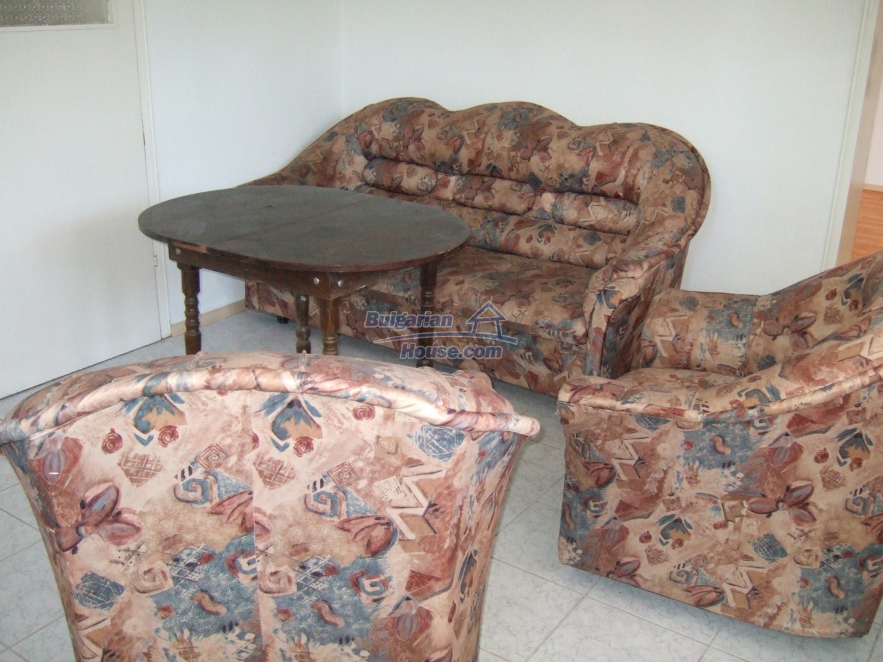 Foto 2 von 12 — Spacious three-storey house with sea view