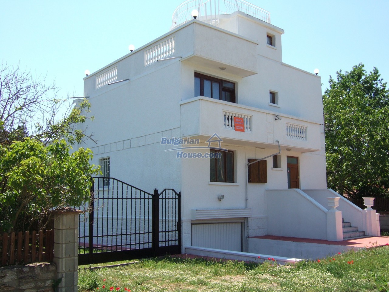 Foto 7 von 12 — Spacious three-storey house with sea view