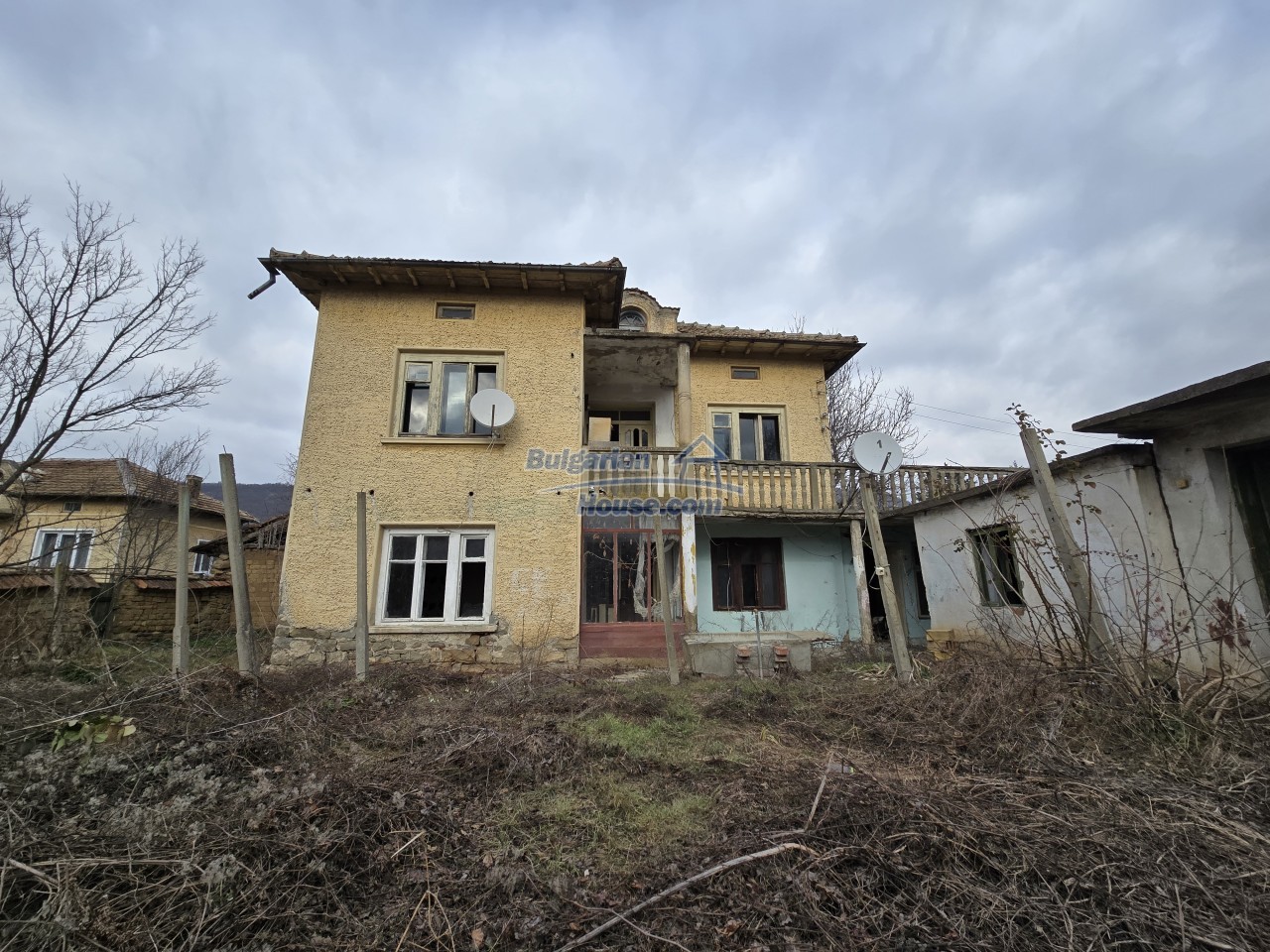 Foto 3 von 12 — Cheap Bulgarian House 5 km from a lake 40 km to Veliko Tarnovo