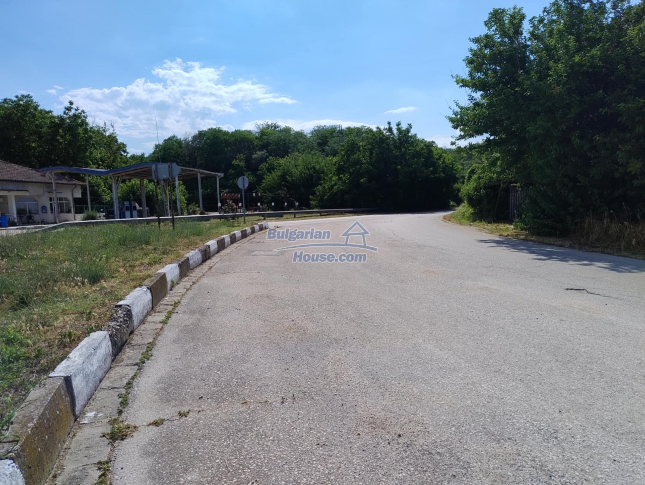 Foto 2 von 12 — Bulgarian village house for sale,5 km from river Danube