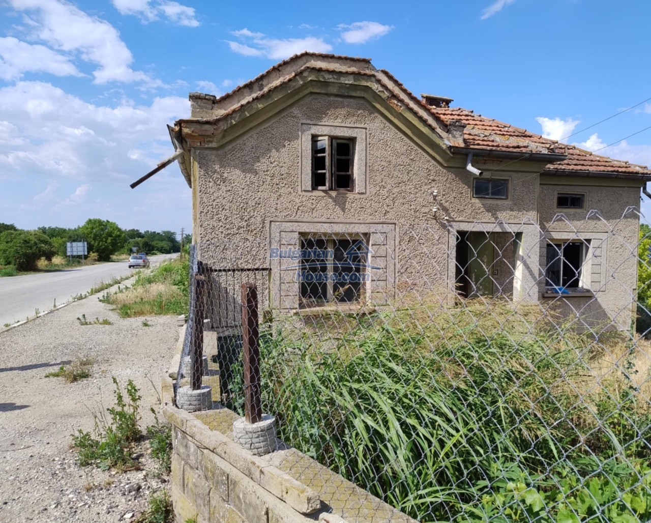 Foto 5 von 12 — Bulgarian village house for sale,5 km from river Danube