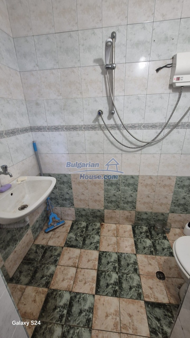 Foto 9 von 12 — Three-Level Home in a Quiet Seaside Area