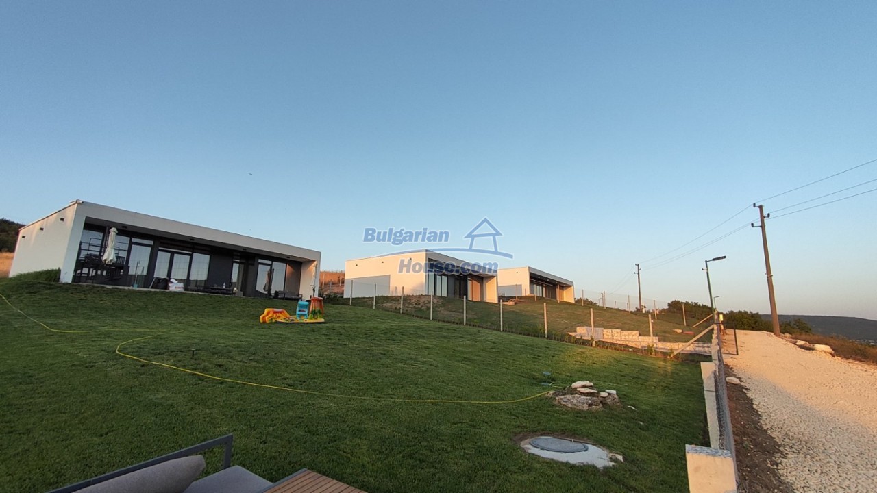 Foto 11 von 12 — Contemporary Residence Near Albena and Varna in Protected Area