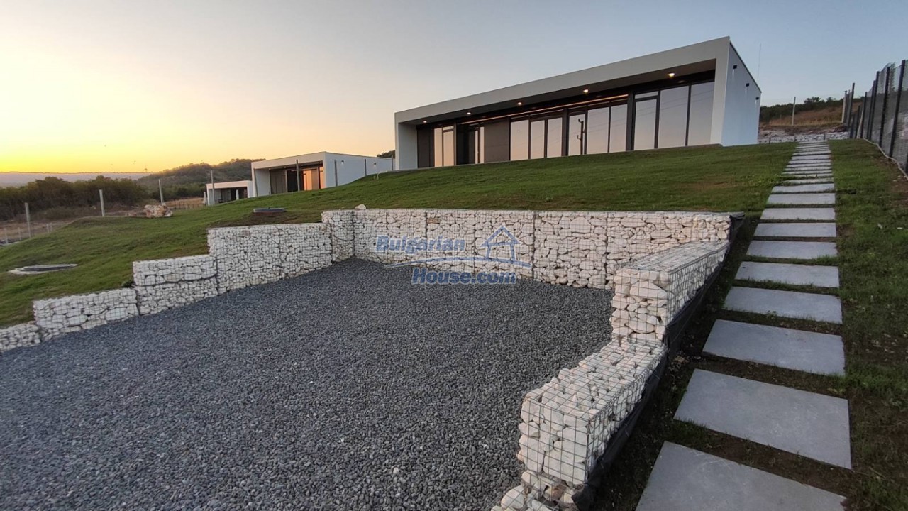 Foto 5 von 12 — Contemporary Residence Near Albena and Varna in Protected Area