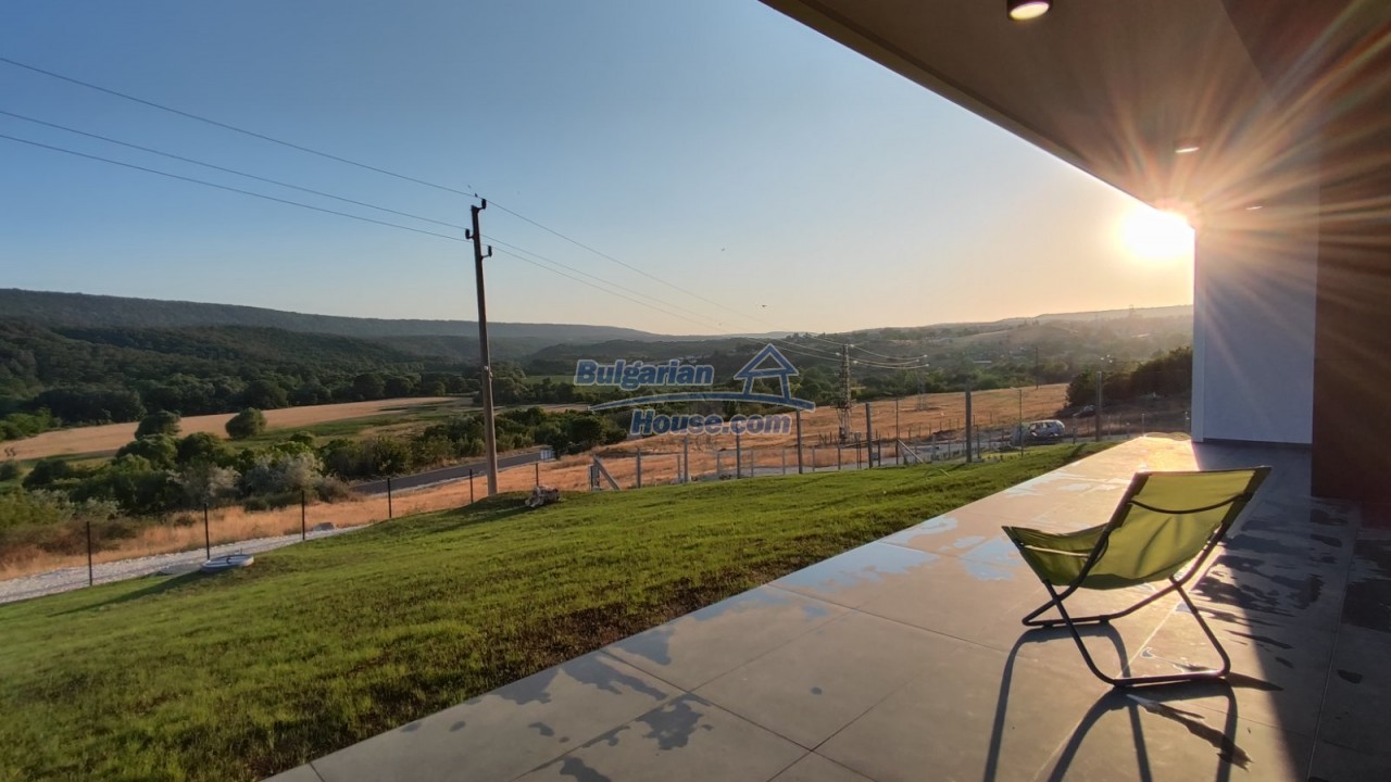 Foto 12 von 12 — Contemporary Residence Near Albena and Varna in Protected Area