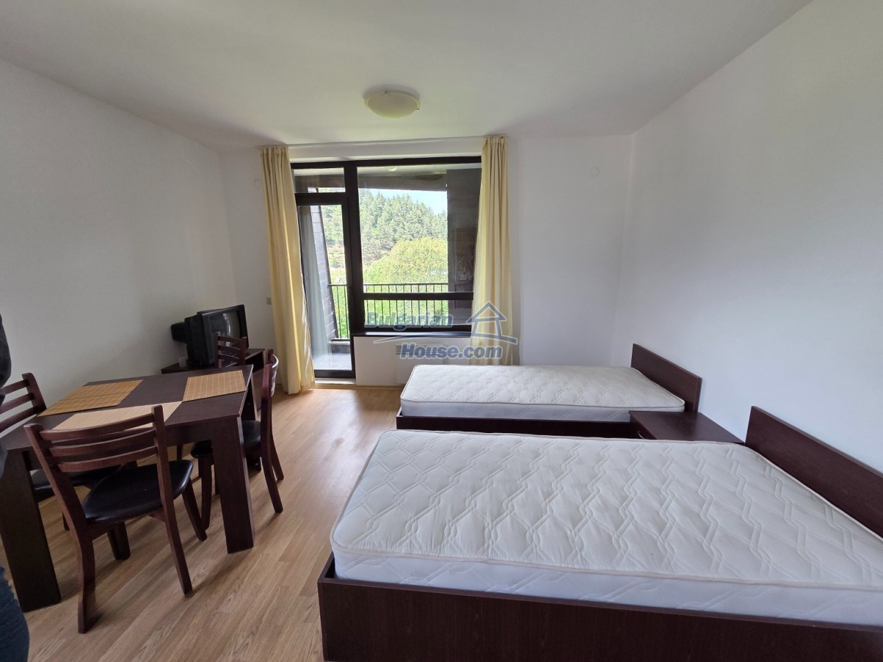 Foto 3 von 12 — Studio apartment in ASPEN VALLEY with a terrace & forest views