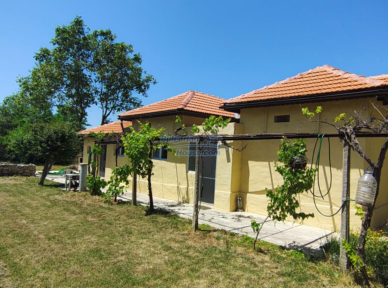 Foto 1 von 12 — Cozy Country Home with Spacious Yard – Great Location Close to t