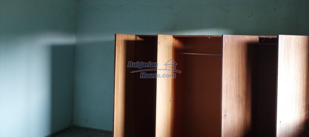 Foto 10 von 12 — Bulgarian House for renovation 14km away from Popovo