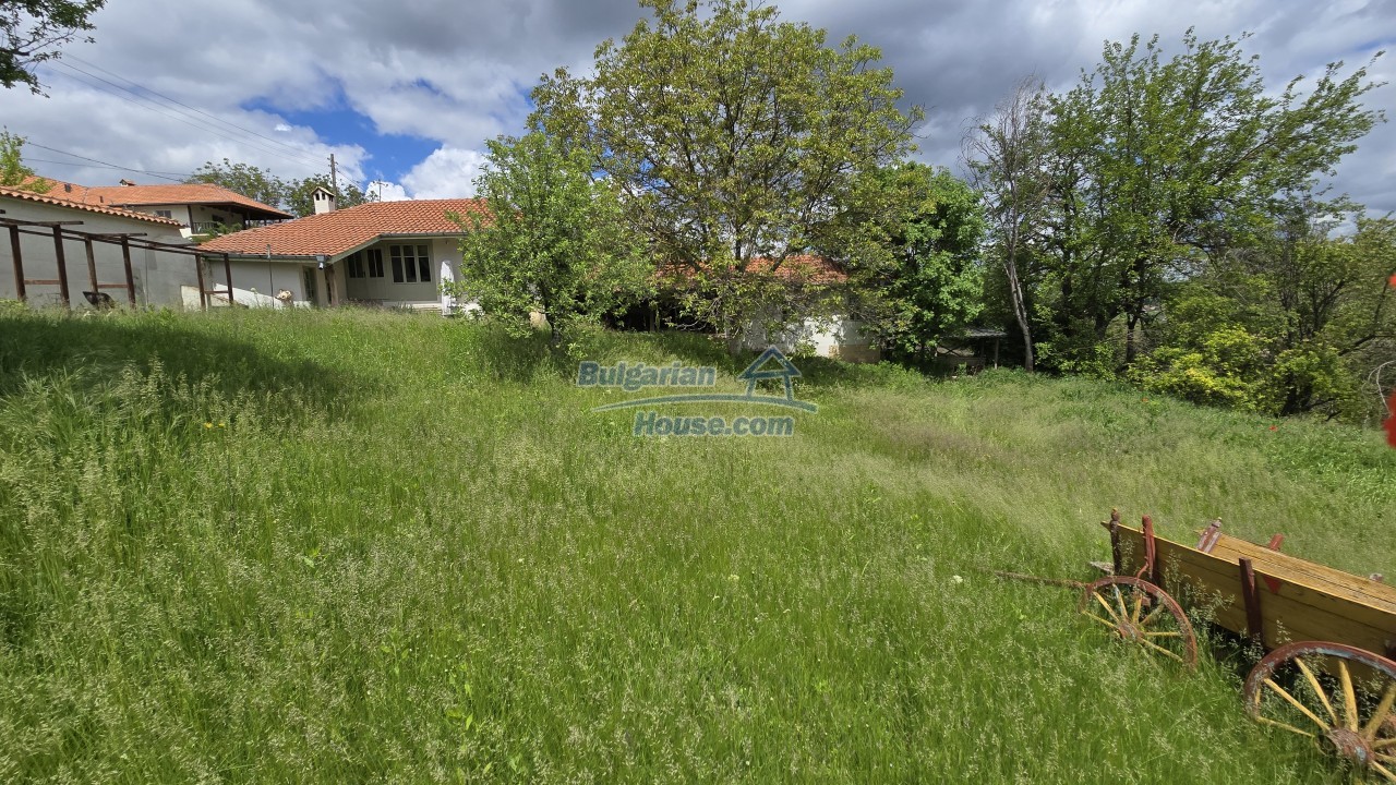 Foto 8 von 12 — Traditional Bulgarian house marvelous views big garden