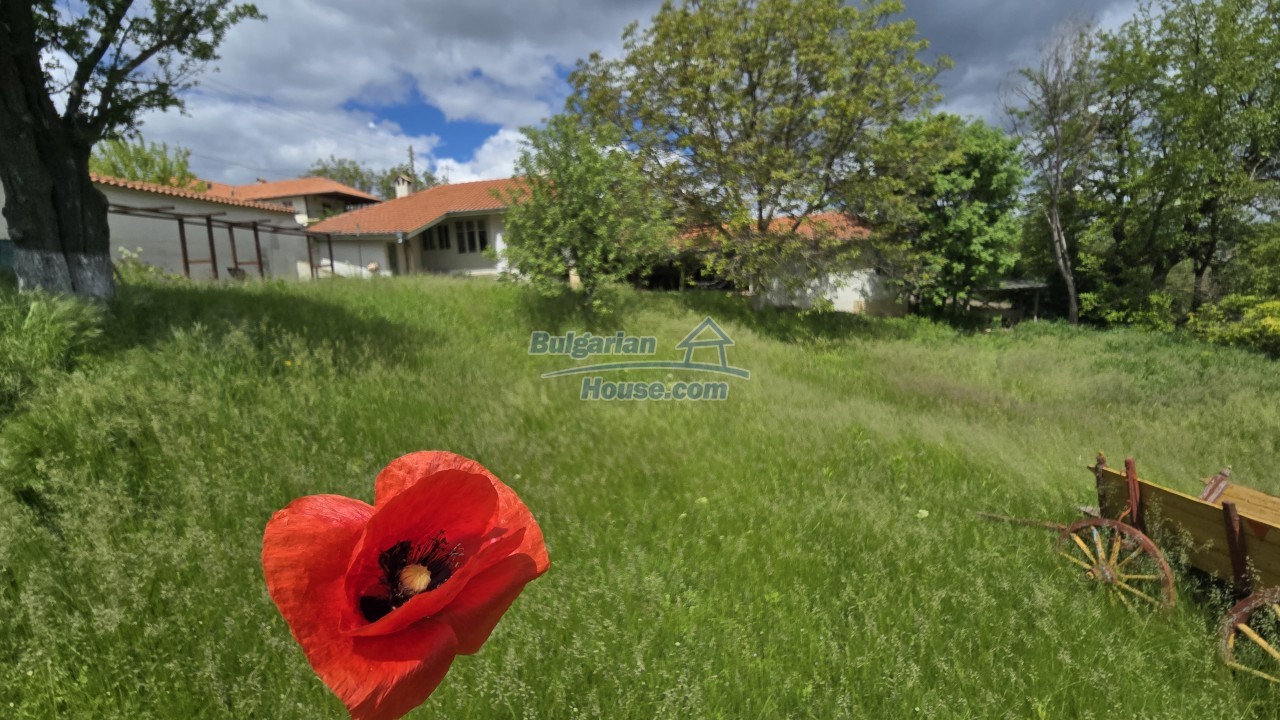 Foto 9 von 12 — Traditional Bulgarian house marvelous views big garden