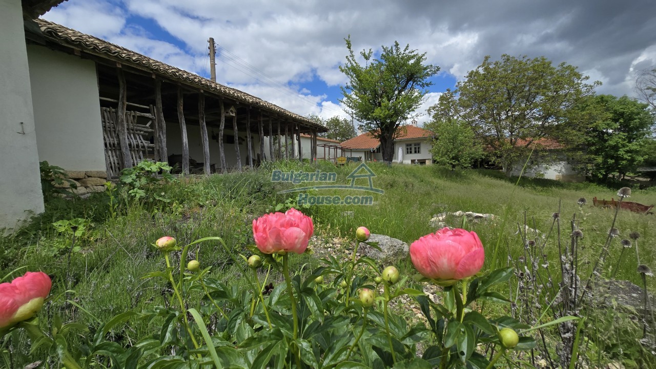 Foto 12 von 12 — Traditional Bulgarian house marvelous views big garden