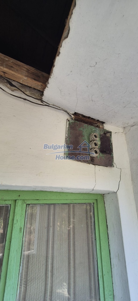 Foto 7 von 12 — Cheap Bulgarian property for renovation 28 km from the sea