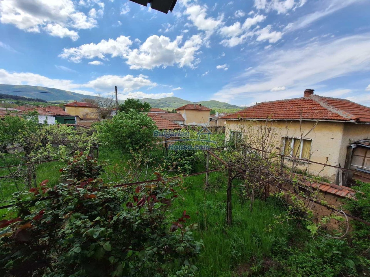 Foto 8 von 10 — House for sale 30 km from Stara Zagora close to two dam lakes