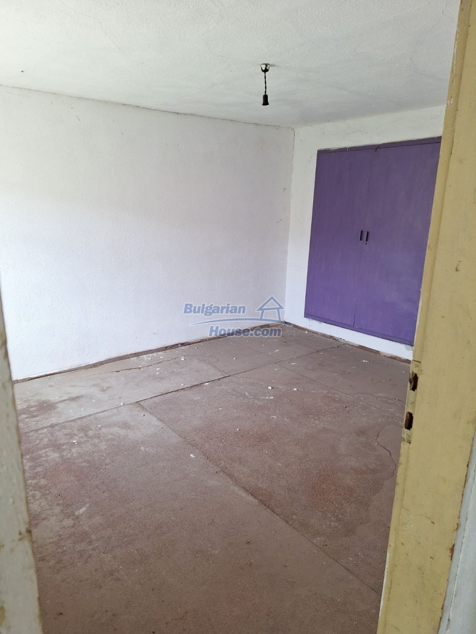 Foto 6 von 10 — House for sale 30 km from Stara Zagora close to two dam lakes