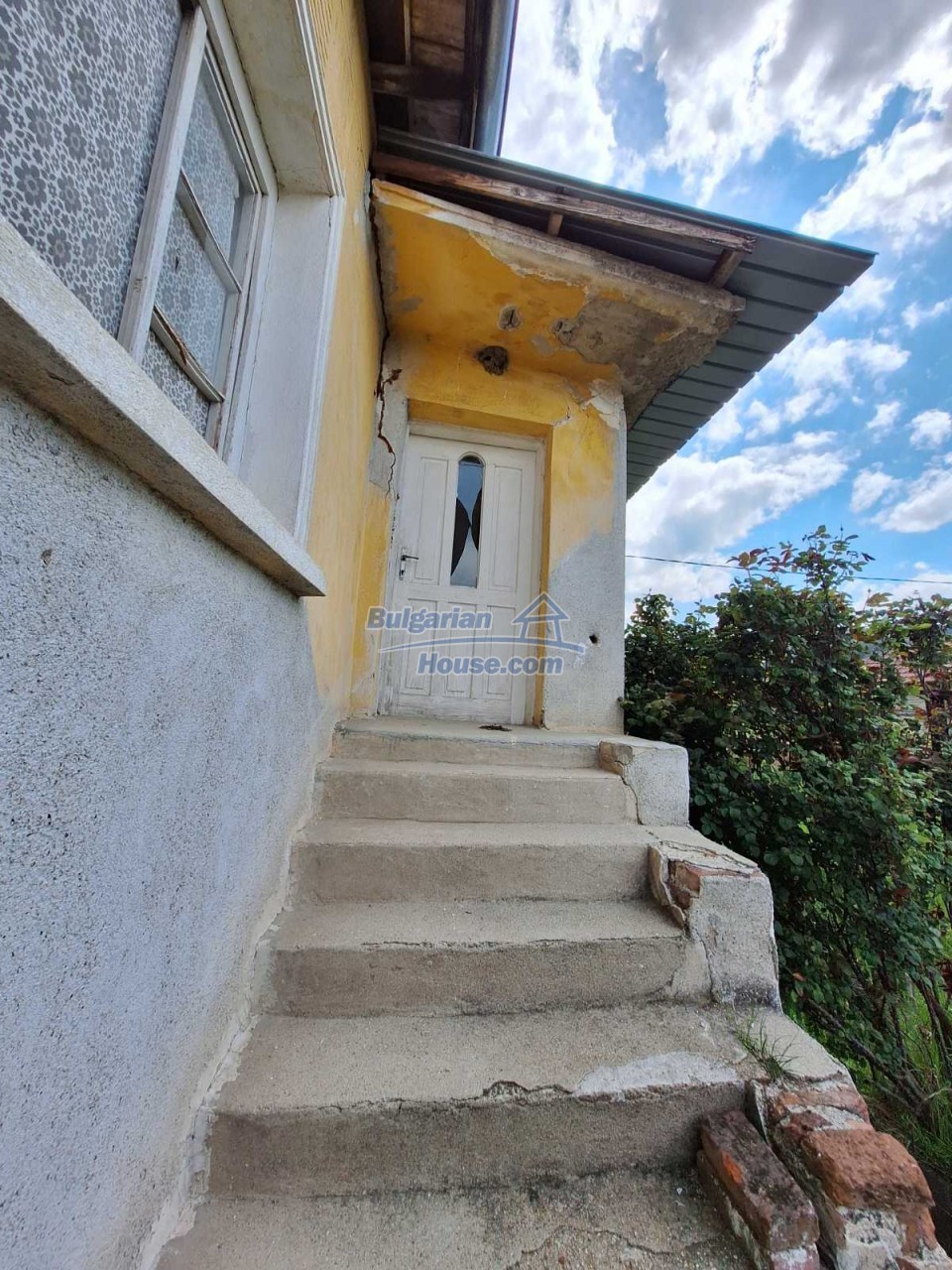 Foto 7 von 10 — House for sale 30 km from Stara Zagora close to two dam lakes