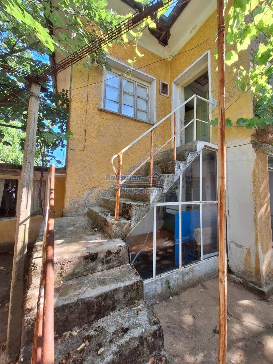 Foto 3 von 10 — House in a mountain village only 30 km from Stara Zagora
