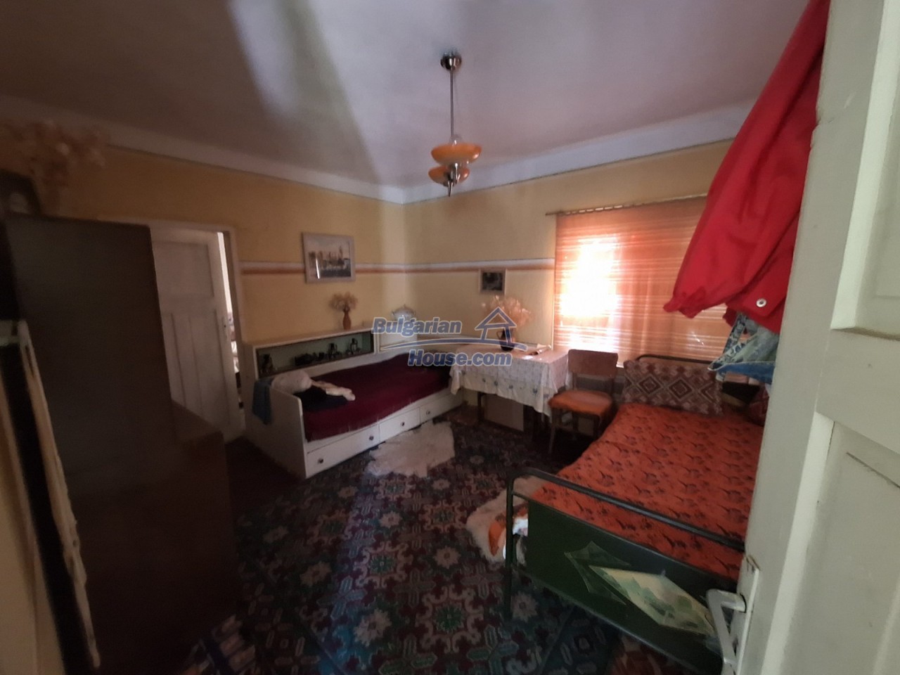 Foto 9 von 10 — House in a mountain village only 30 km from Stara Zagora