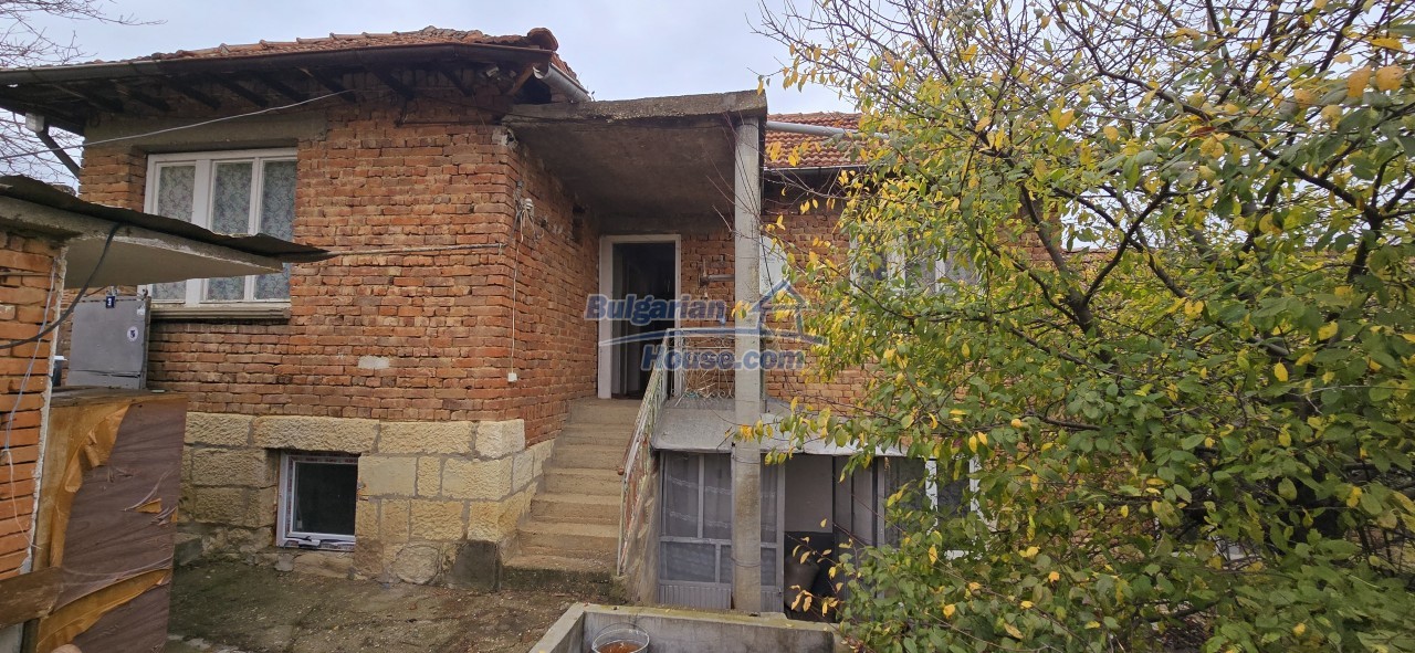 Foto 5 von 12 — House with 6 rooms, barn, garden and lovely views Ruse area