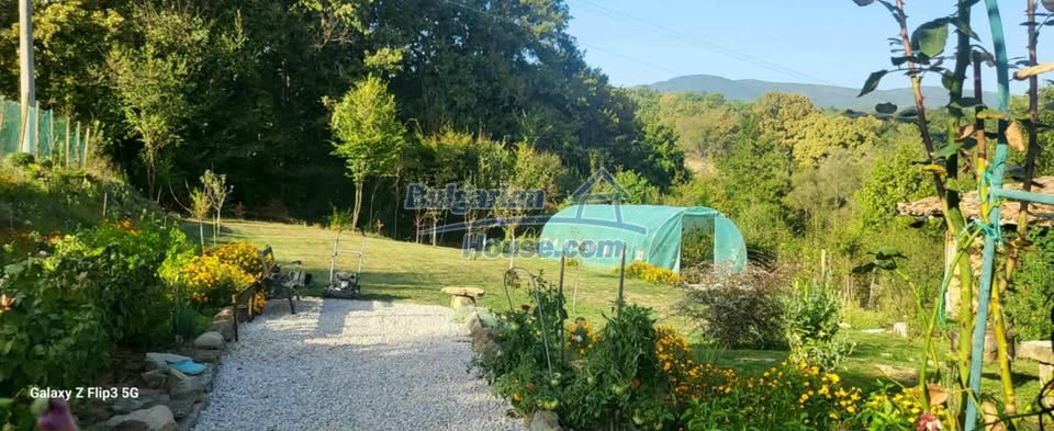 Foto 6 von 12 — Traditional Bulgarian House with breathtaking views 49km VT