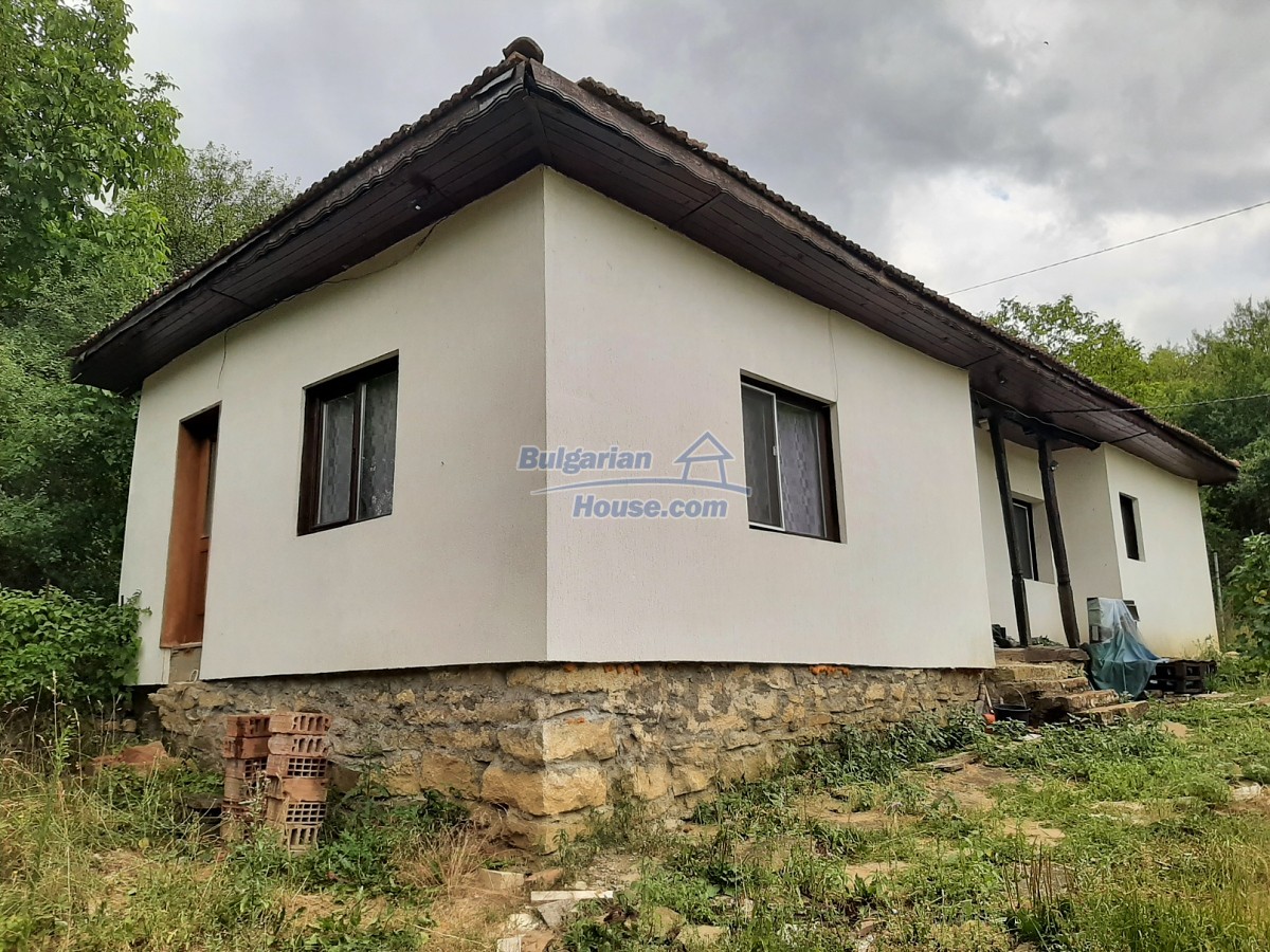 Foto 4 von 12 — Renovated Rural Bulgarian house for sale 10 km from Mezdra